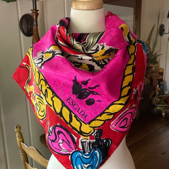 ESCADA VTG “News from the Tiger” Silk Scarf - Picture 10 of 10